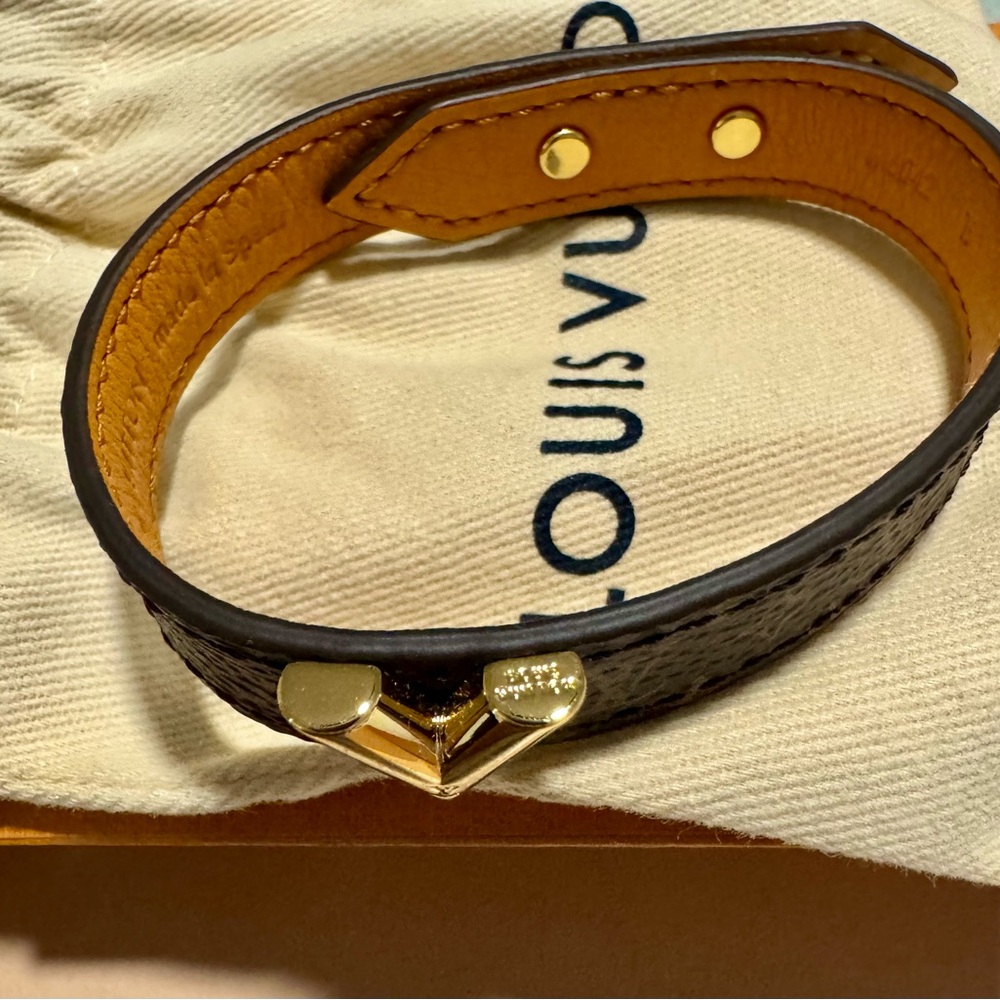Louis Vuitton Monogram Empreinte Leather Bracelet - Brown & Gold, NIB never worn